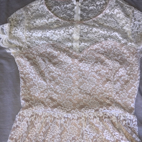 Express short lace dress sz4 - Picture 2 of 3